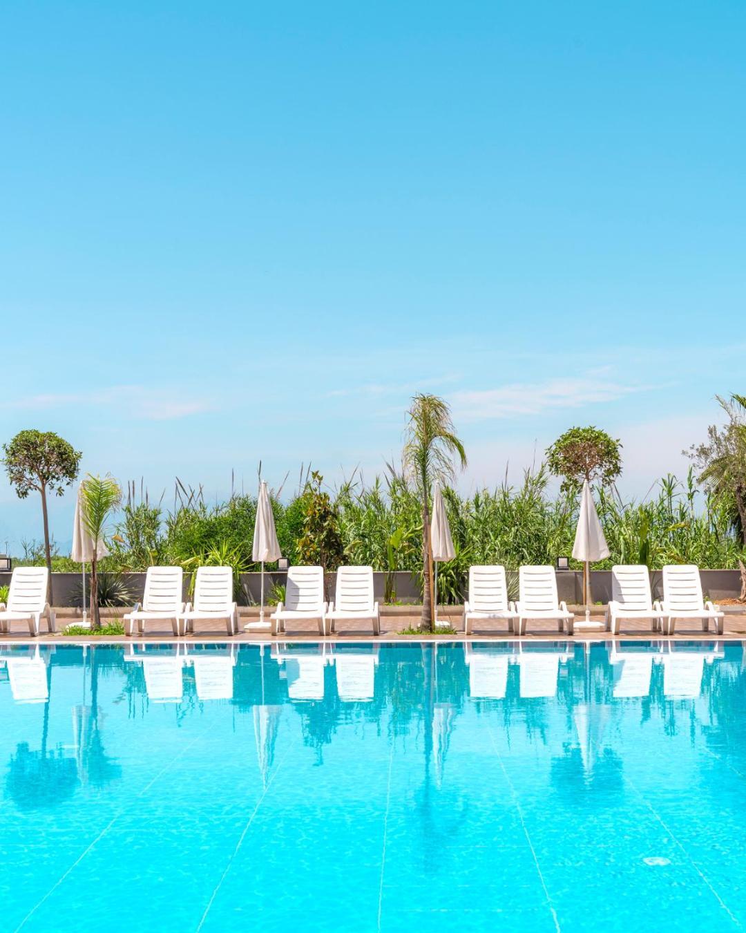 Laristone Suite Spa Hotel Aksu  Екстер'єр фото